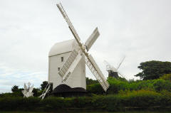 Jack 'n' Jill Windmills, Sussex